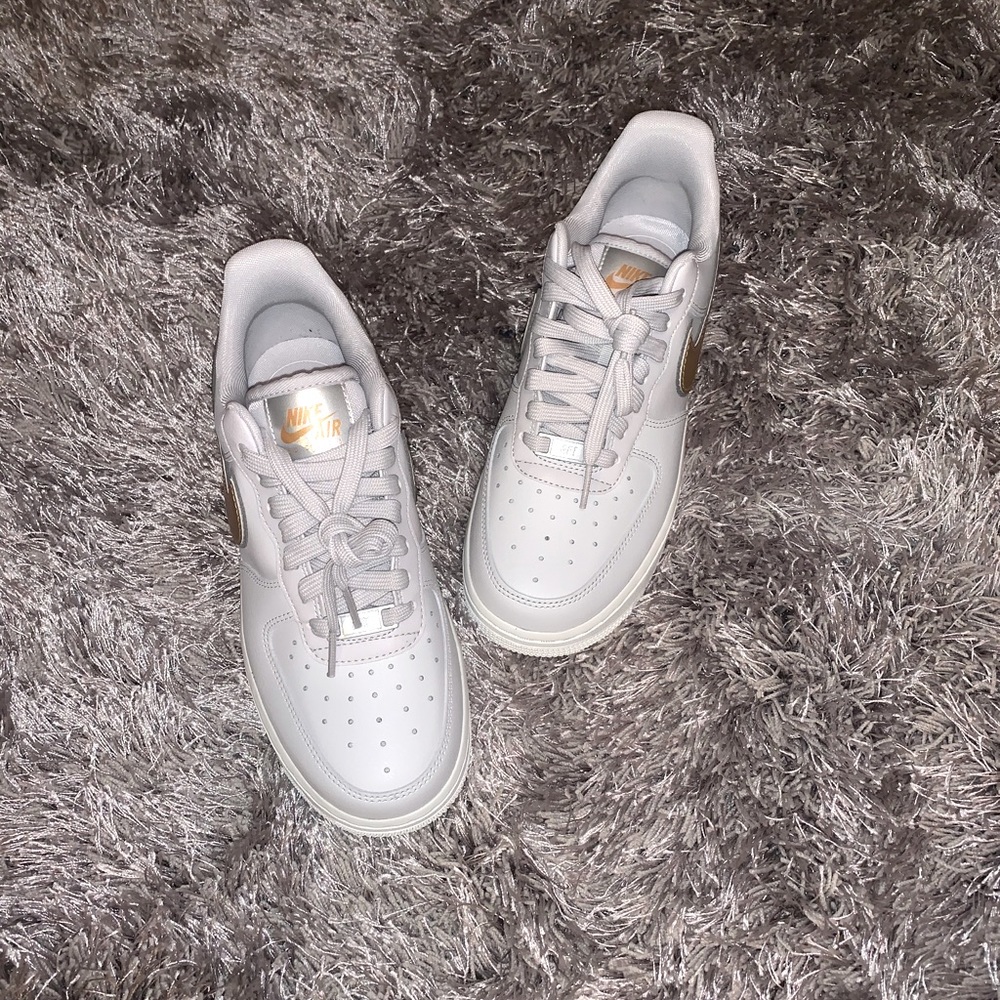 Nike Air Force 1 W6.5